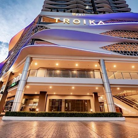Golden Troika Kota Bharu - 2 Bedrooms Esterno foto