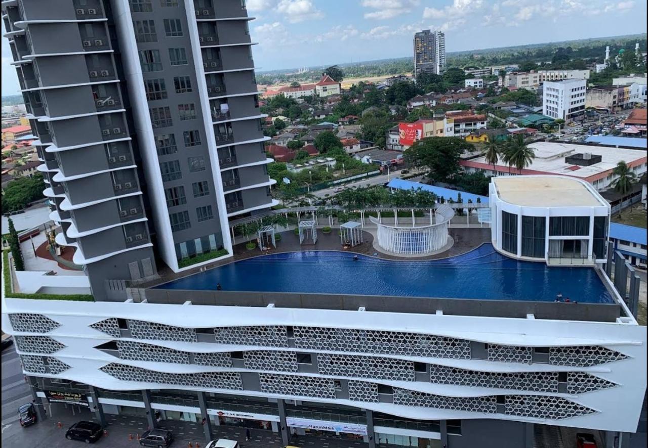 Golden Troika Kota Bharu - 2 Bedrooms Esterno foto